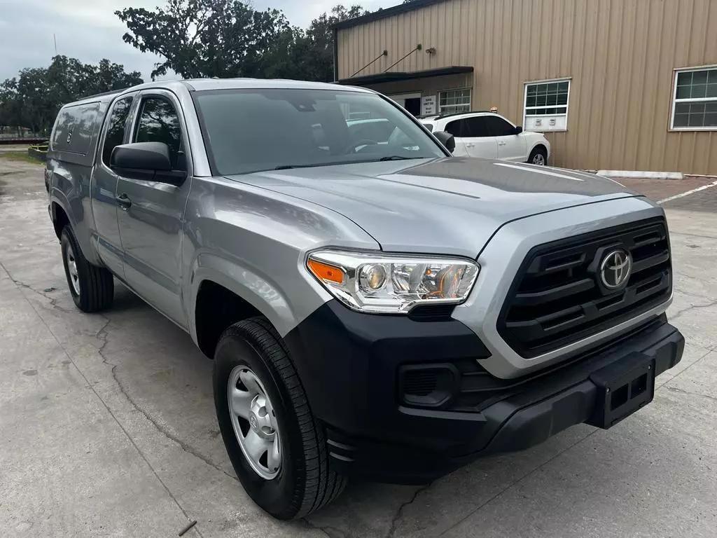 TOYOTA TACOMA SR CLUB CABINA 2.7