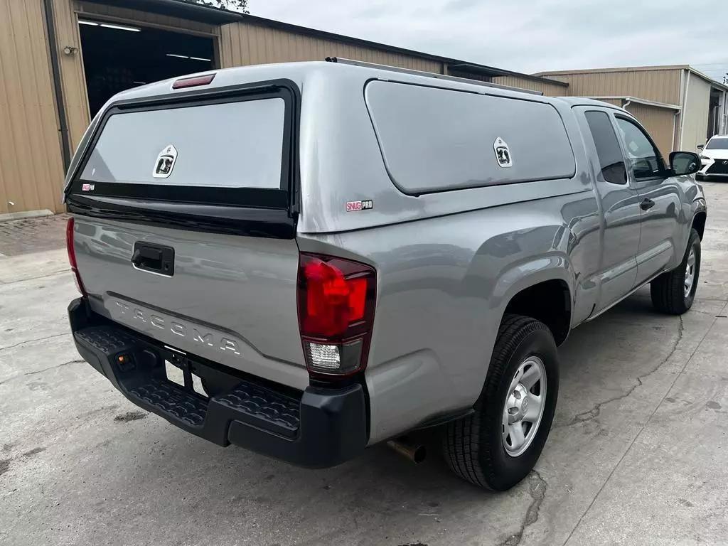 TOYOTA TACOMA SR CLUB CABINA 2.7