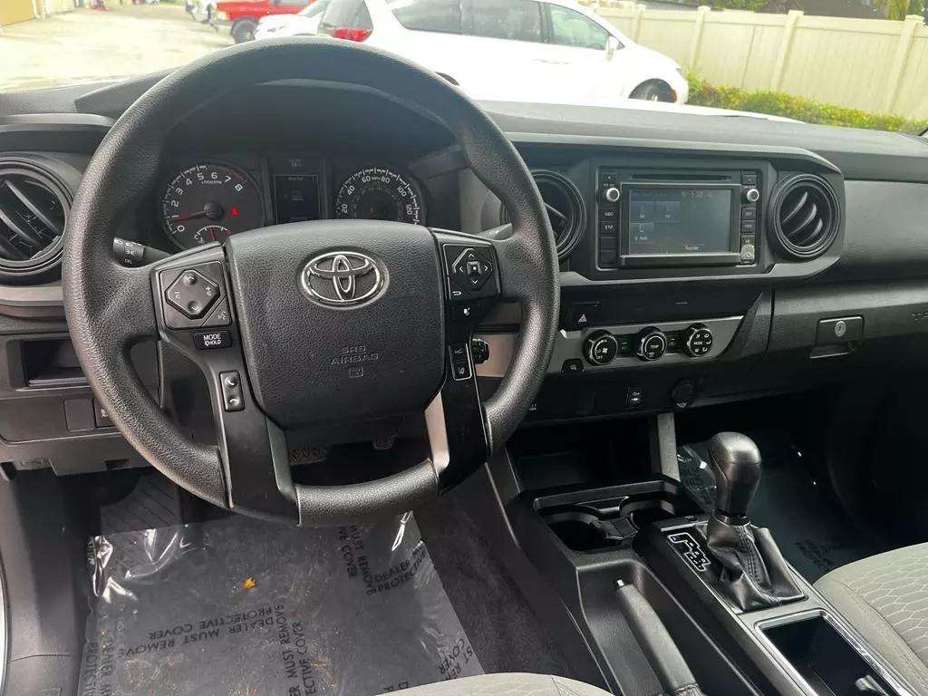 TOYOTA TACOMA SR CLUB CABINA 2.7