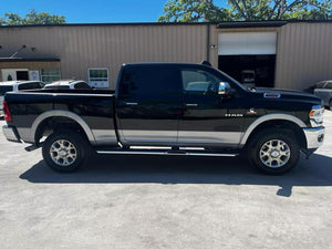 DODGE RAM 2500 LARAMIE CREW CAB 6.7 DIESEL 4X4 CAMA 6.4ft