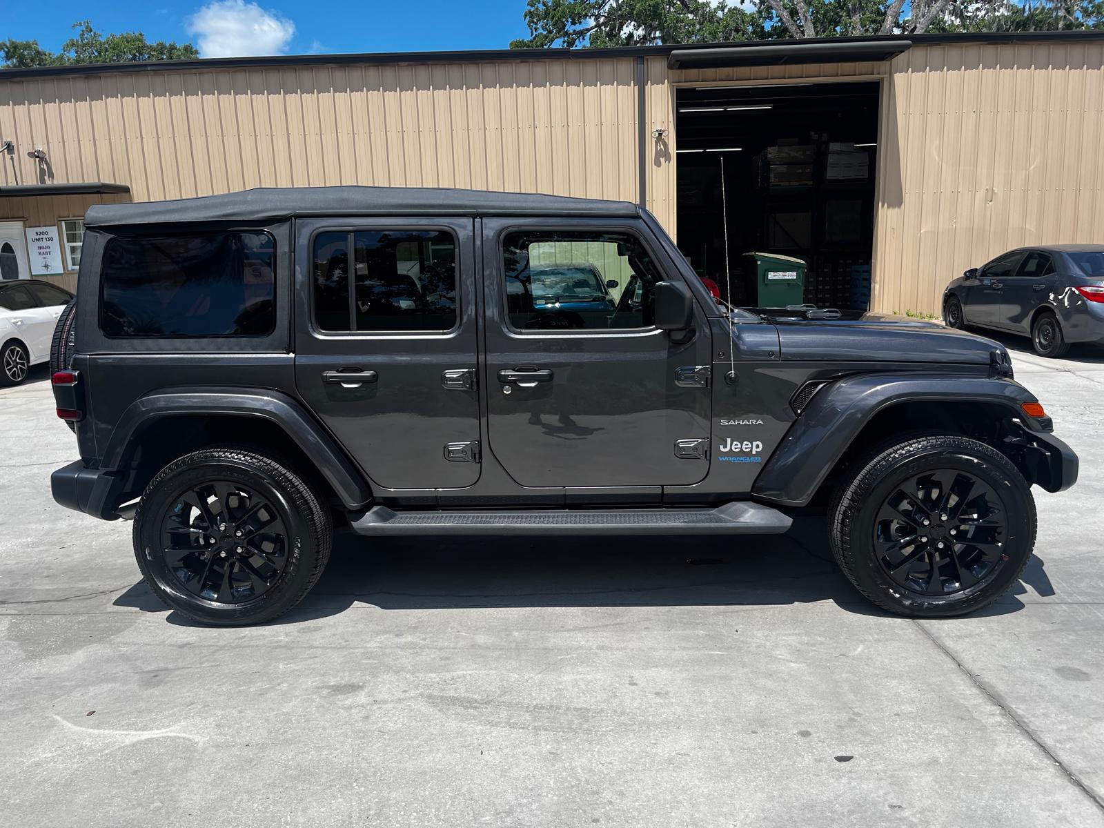 WRANGLER UNLIMITED SAHARA 4XE HYBRID