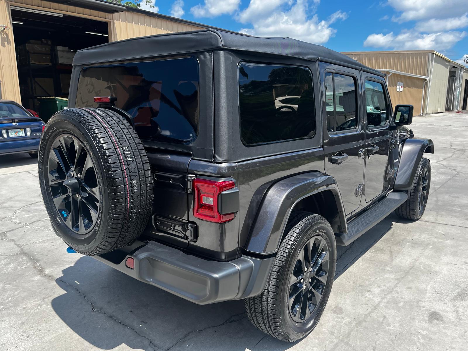 WRANGLER UNLIMITED SAHARA 4XE HYBRID