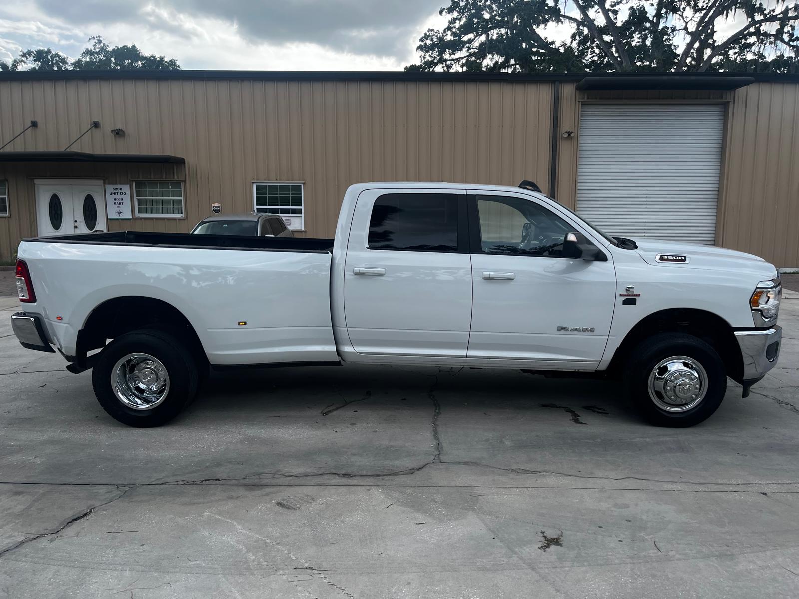 RAM 3500 BIG HORN 6.7L DIESEL 4X4