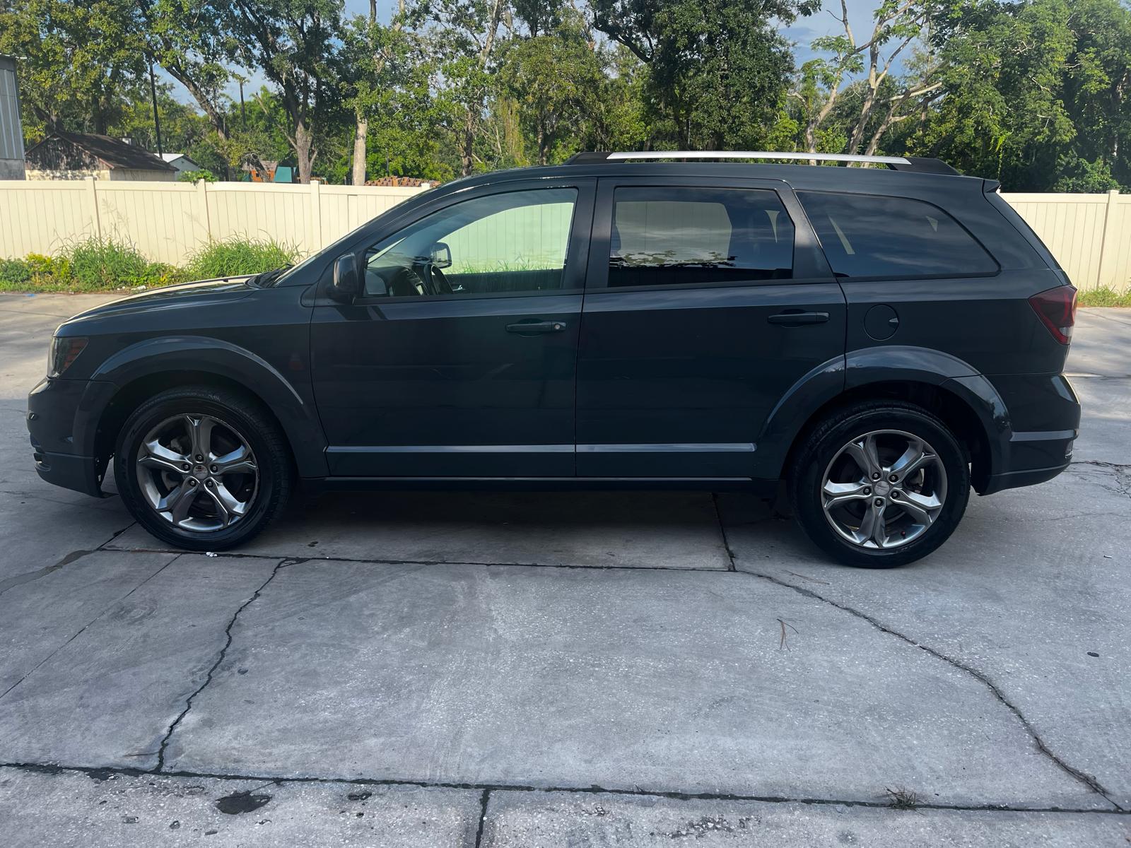 DODGE JOURNEY CROSSROAD PLUS