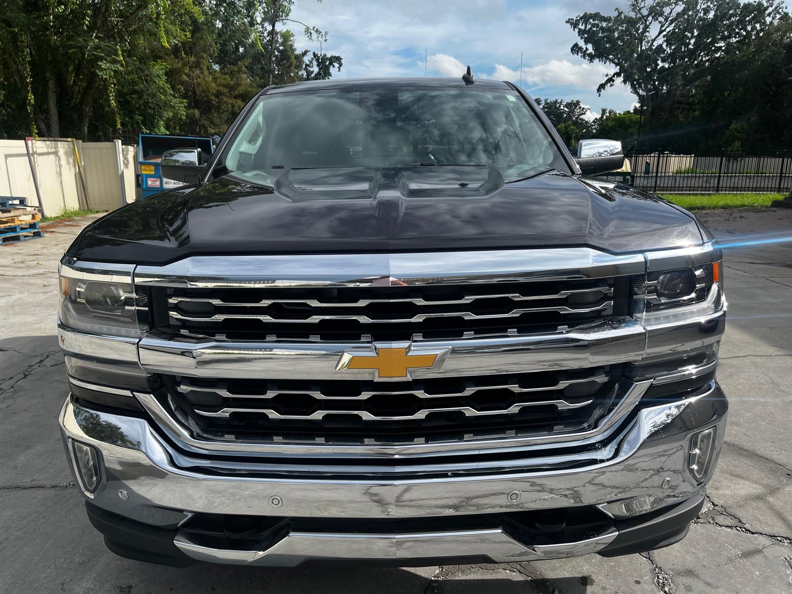 CHEVROLET SILVERADO 1500 LTZ CREW CAB 6.2L V8 4X4