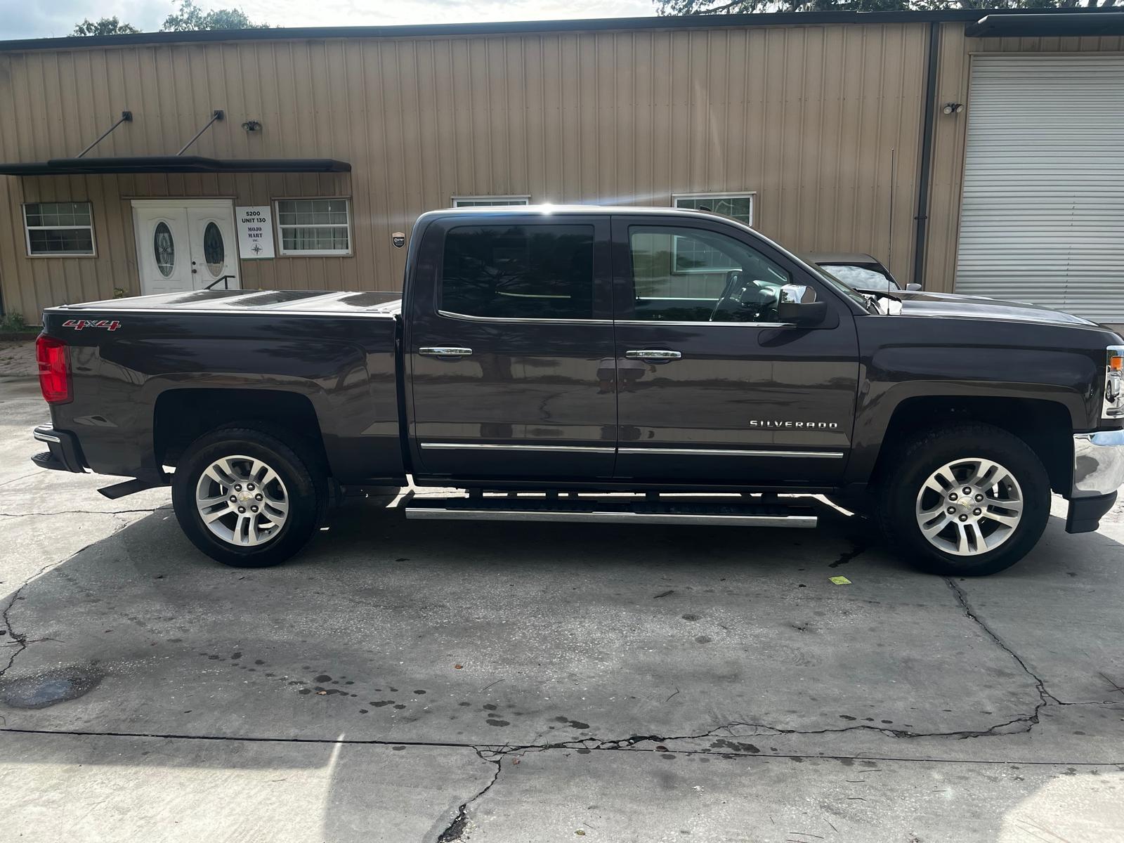 CHEVROLET SILVERADO 1500 LTZ CREW CAB 6.2L V8 4X4