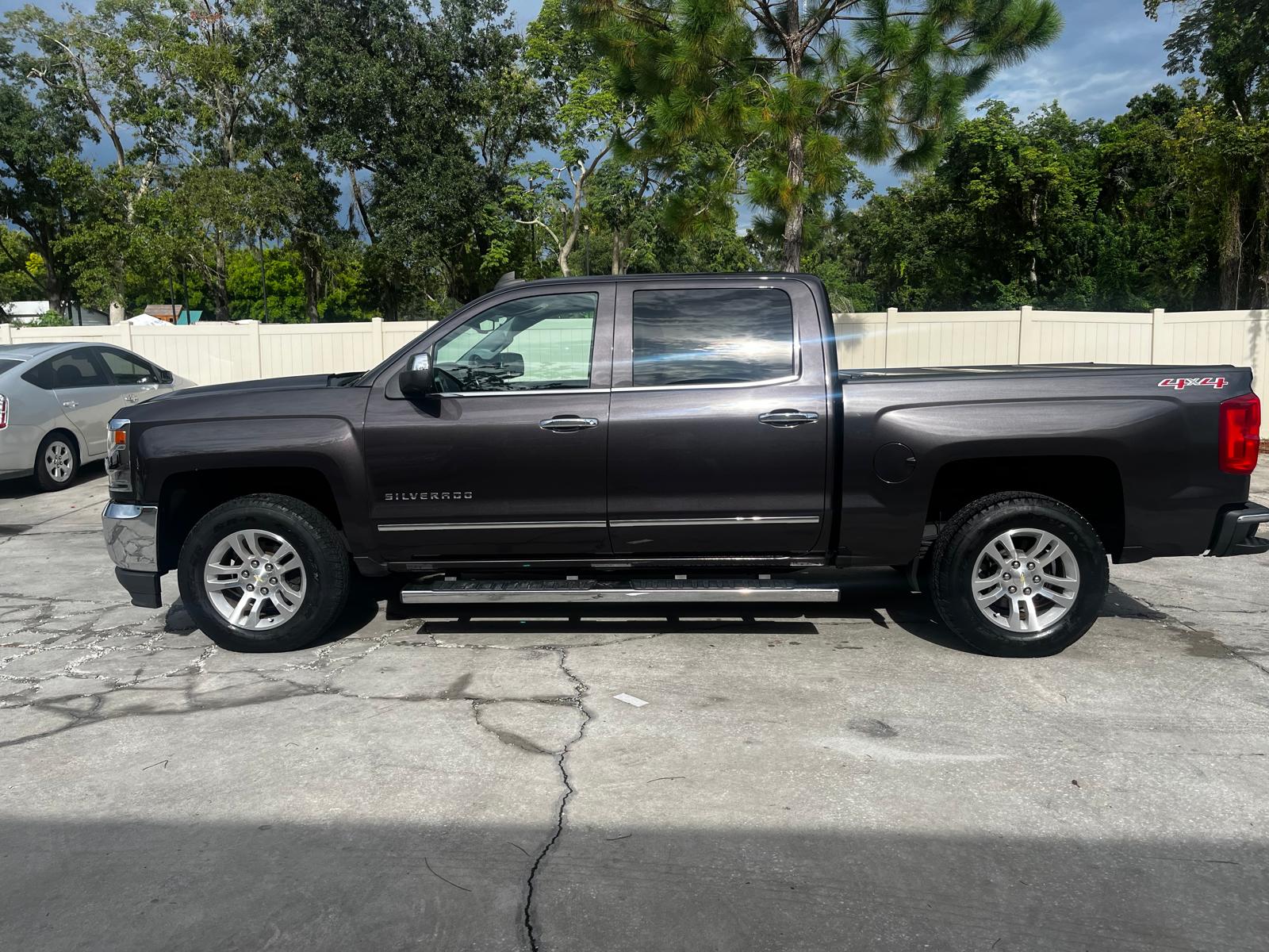 CHEVROLET SILVERADO 1500 LTZ CREW CAB 6.2L V8 4X4