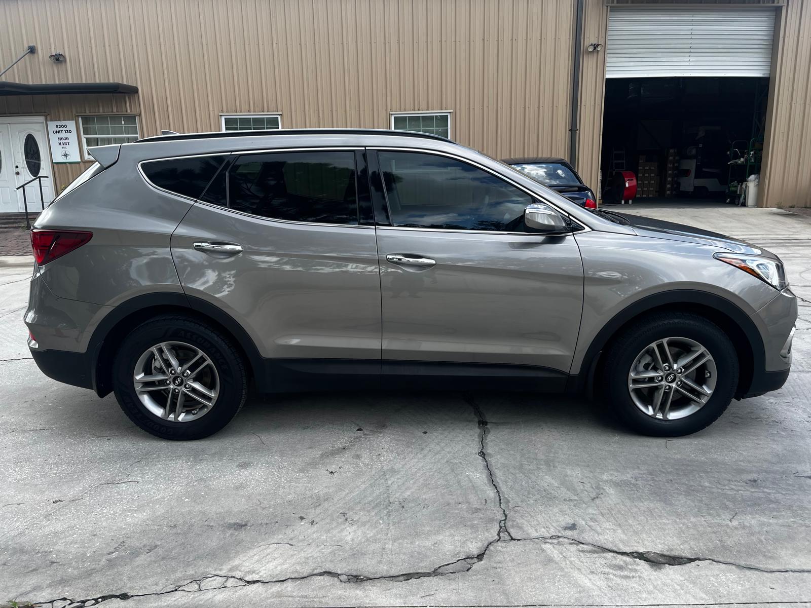 HYUNDAI SANTA FE SPORT