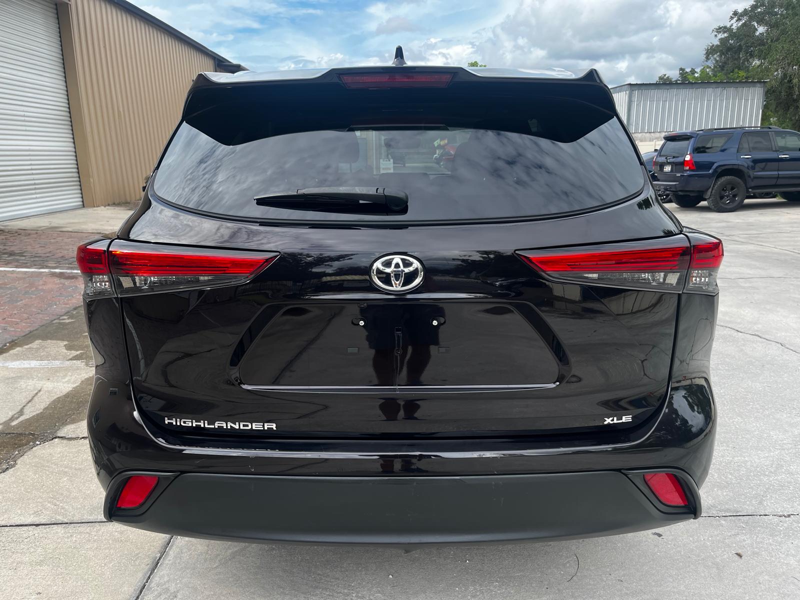 TOYOTA HIGHLANDER