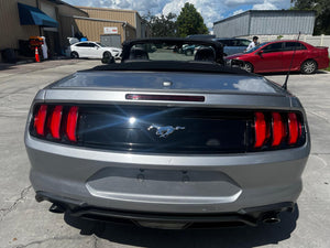 FORD MUSTANG CONVERSIVEL