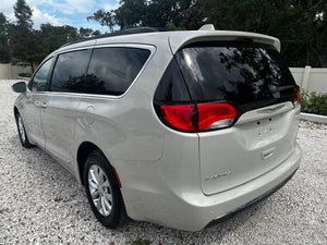 CHRYSLER PACIFICA