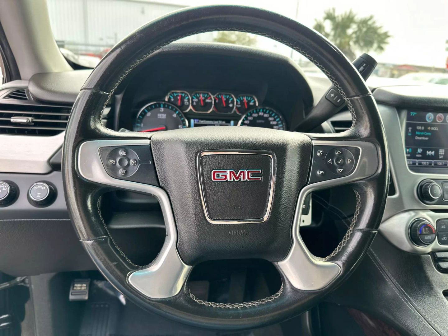 GMC YUKON