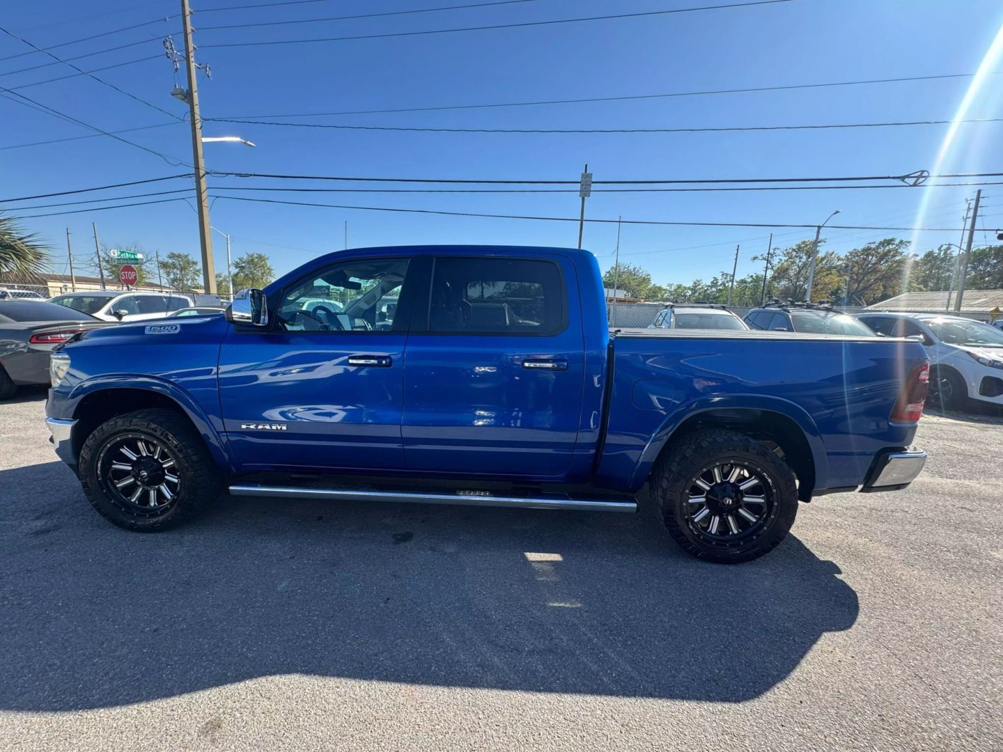 RAM 1500 CREW CAB