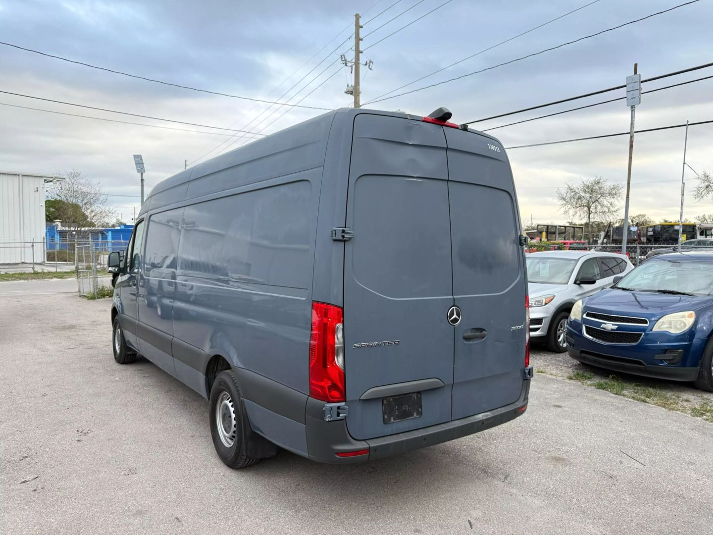 MERCEDES-BENZ SPRINTER 2500 CARGO