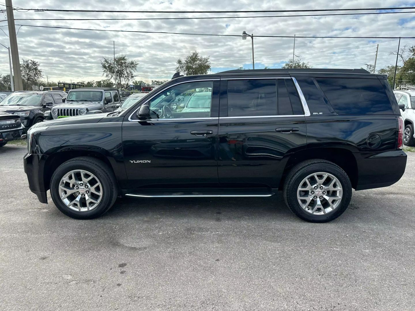 GMC YUKON